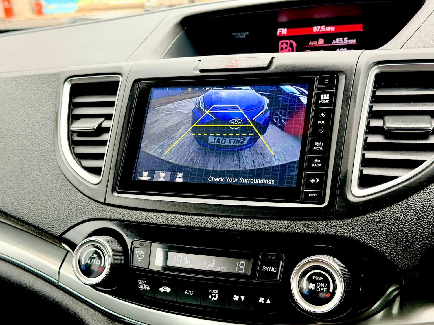 Used Honda CR-V 2016 for sale - 78047060: Photo 2