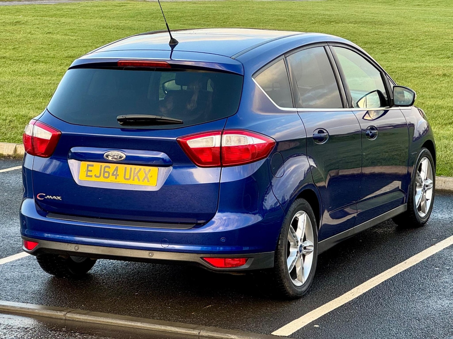 Used Ford C-Max 2014 for sale - 76898439: Photo 16