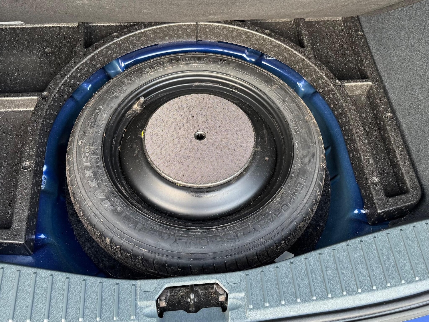 Used Ford C-Max 2014 for sale - 76898439: Photo 25