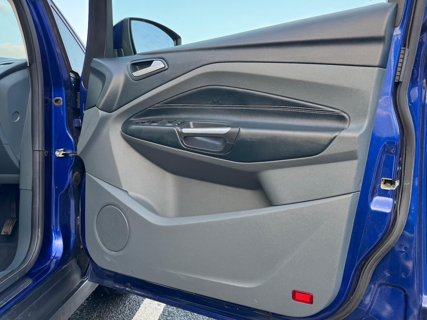 Used Ford C-Max 2014 for sale - 76898439: Photo 26