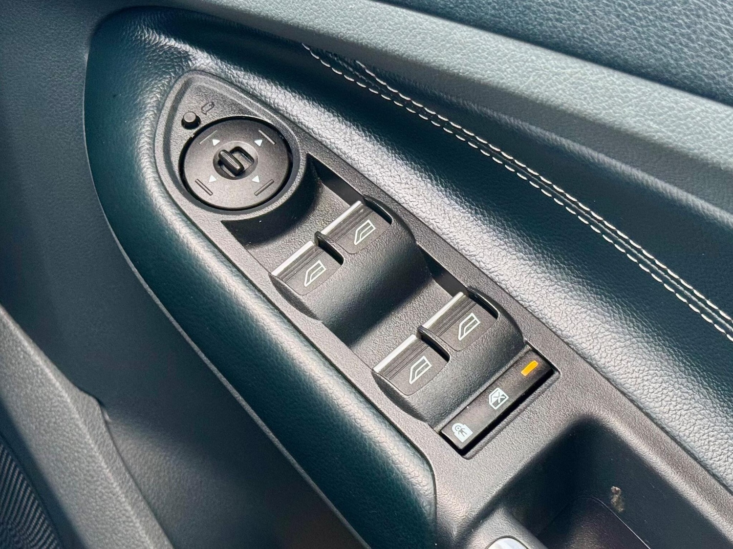 Used Ford C-Max 2014 for sale - 76898439: Photo 47