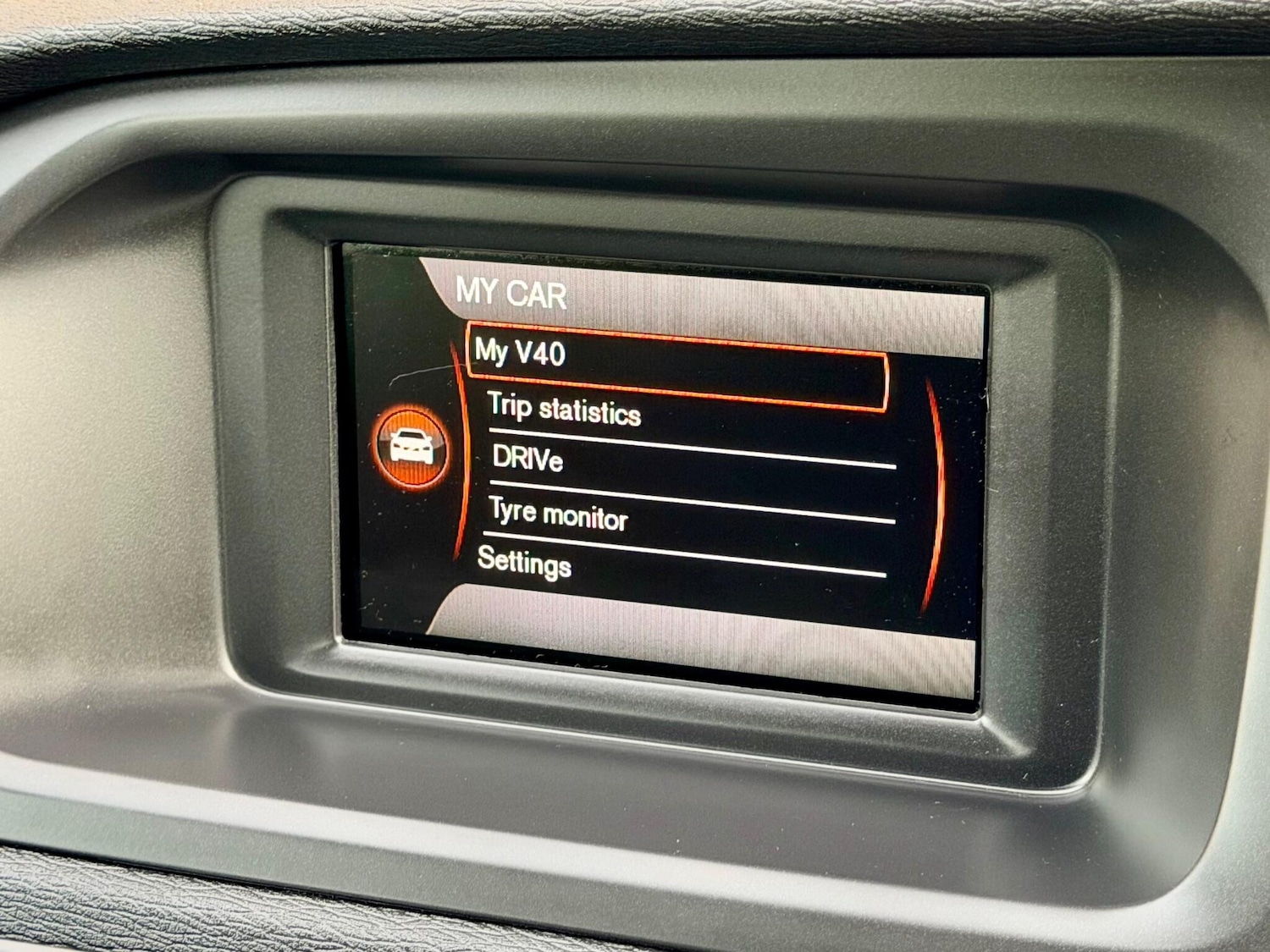 Used Volvo V40 2015 for sale - 77559692: Photo 38