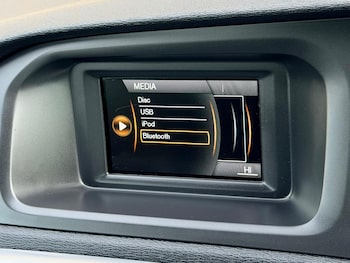 Used Volvo V40 2015 for sale - 77559692: Photo