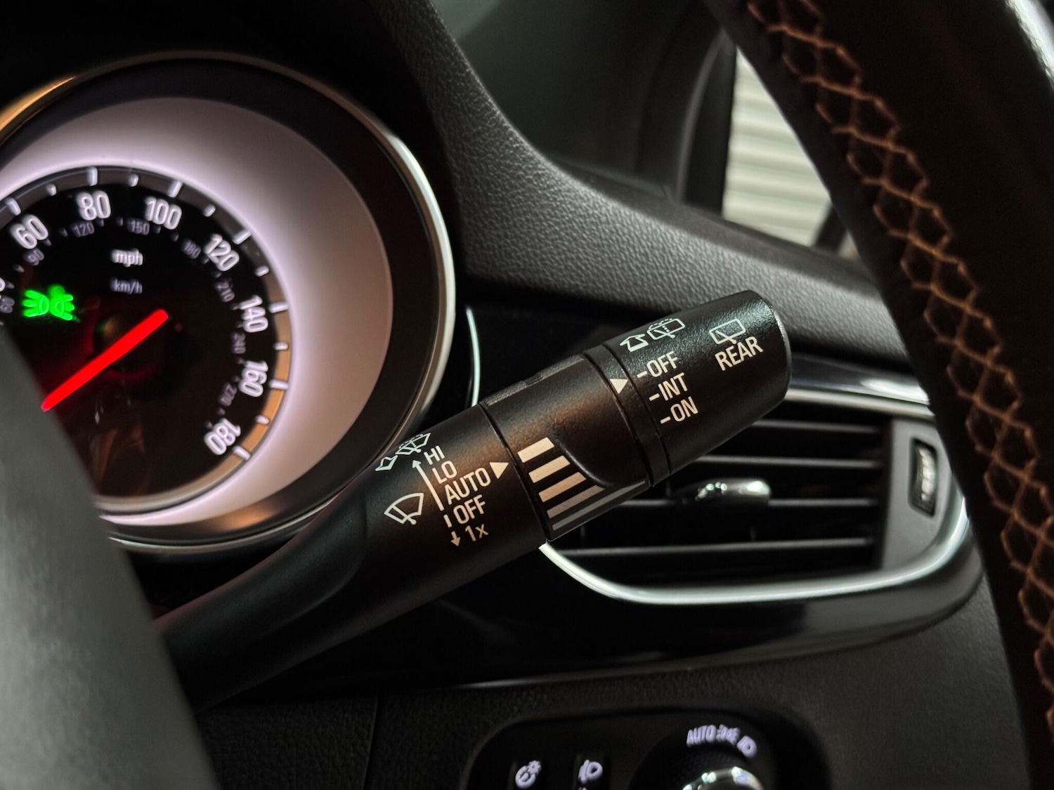 Used Vauxhall Astra 2017 for sale - 76994648: Photo 32