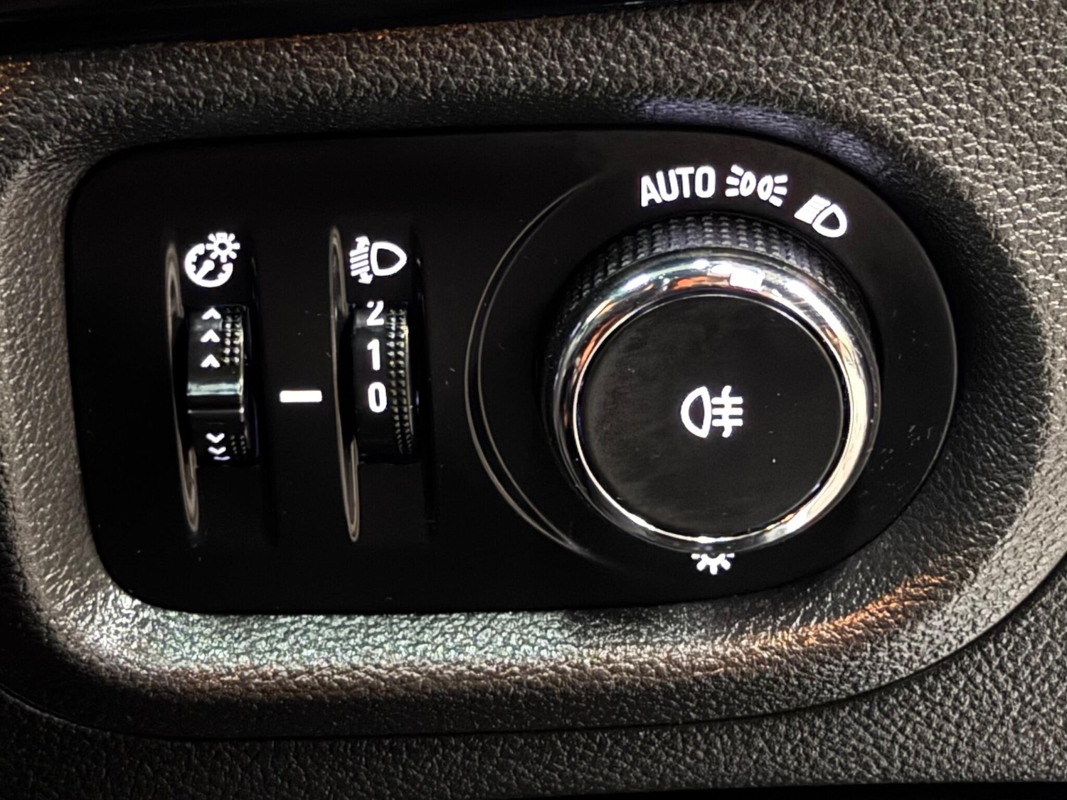 Used Vauxhall Astra 2017 for sale - 76994648: Photo 35