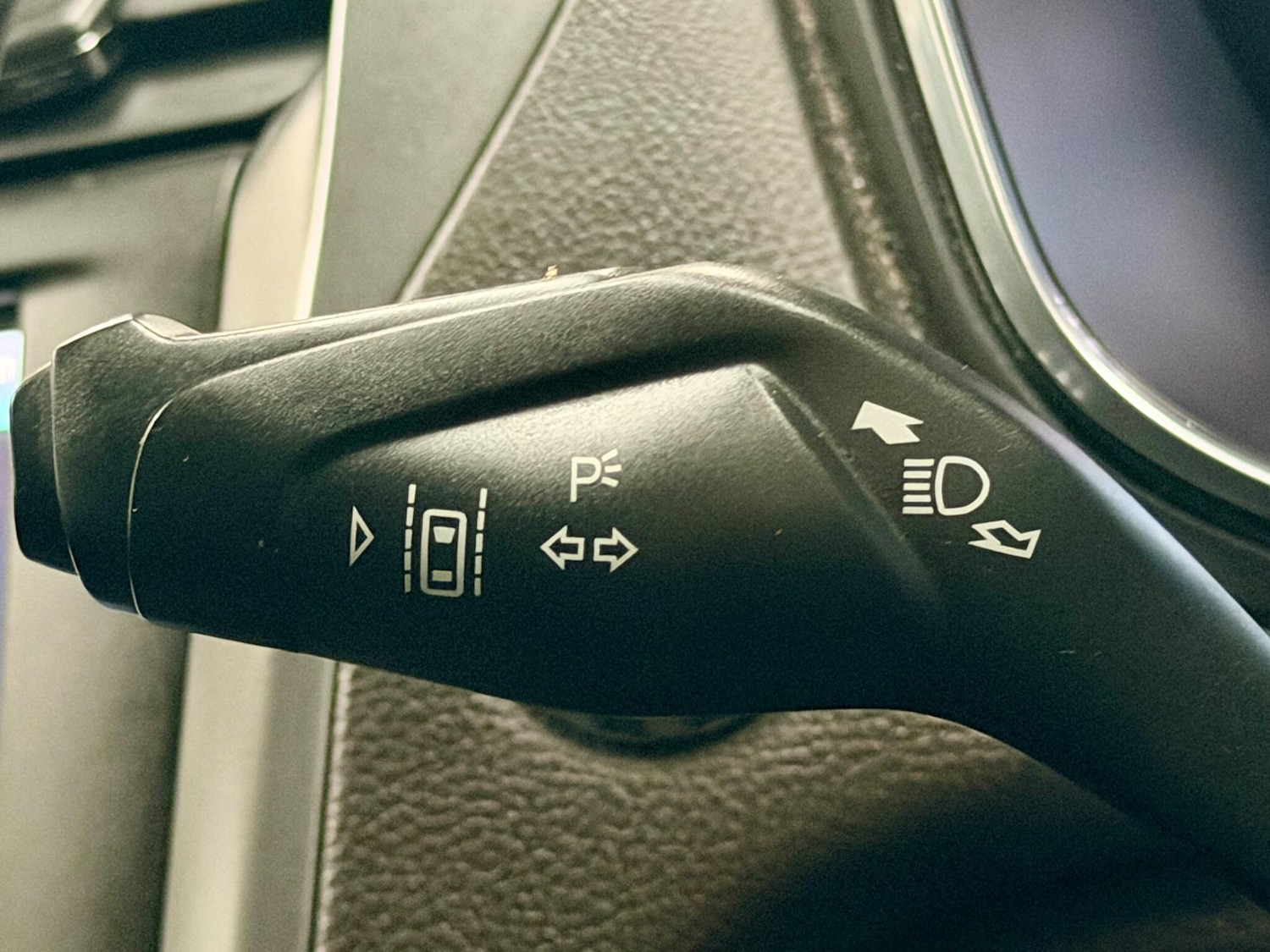 Used Ford Mondeo 2016 for sale - 77376564: Photo 29