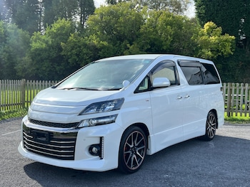 Used Toyota Vellfire 2013 for sale - 75932504: Photo