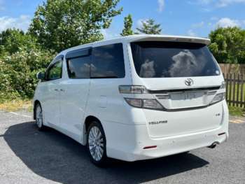 Used Toyota Vellfire 2014 for sale - 75064239: Photo