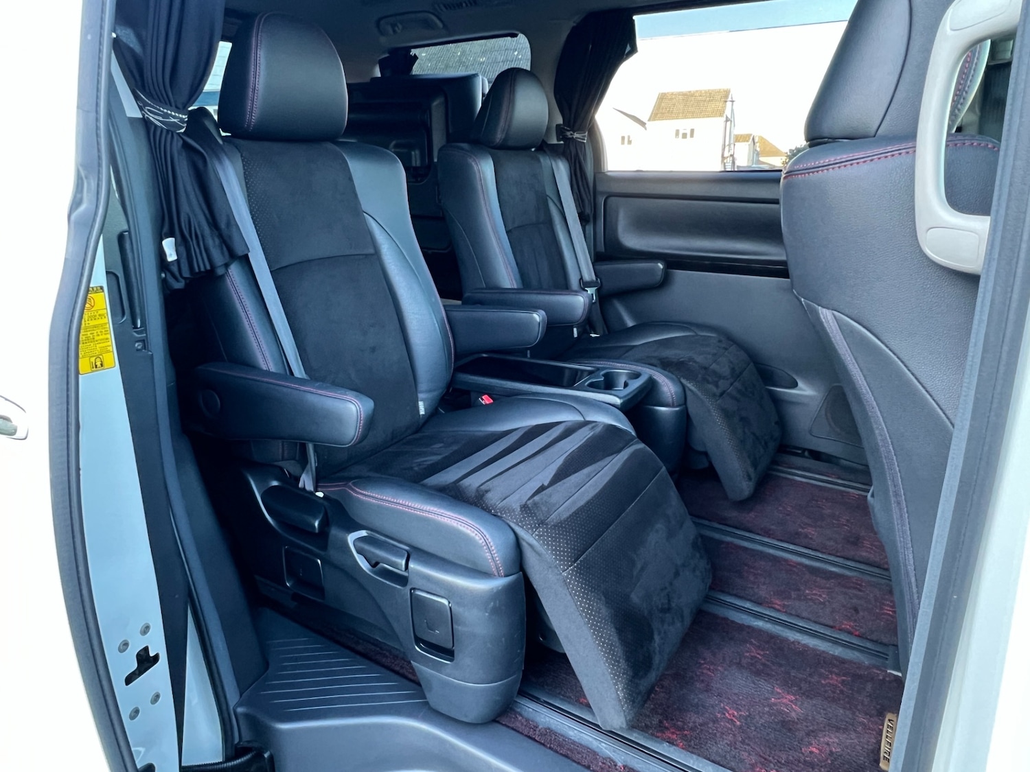 Used Toyota Vellfire 2012 for sale - 76625382: Photo 6