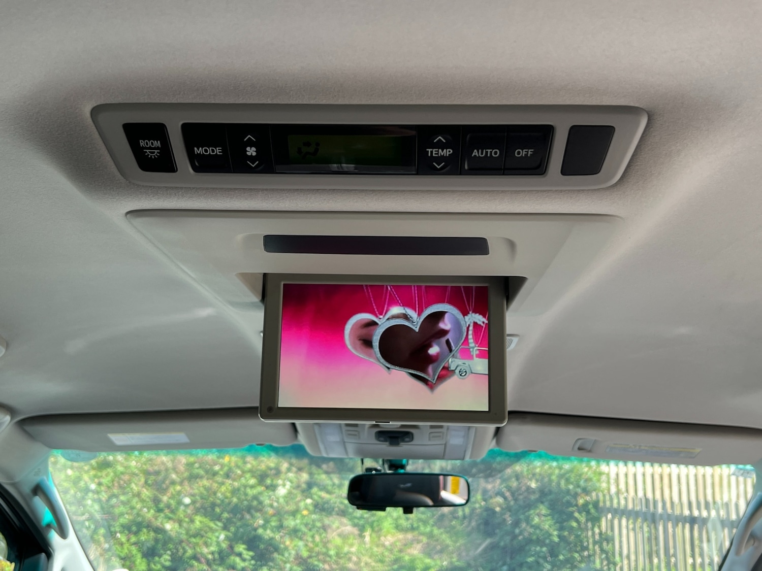 Used Toyota Vellfire 2025 for sale - 76576849: Photo 12