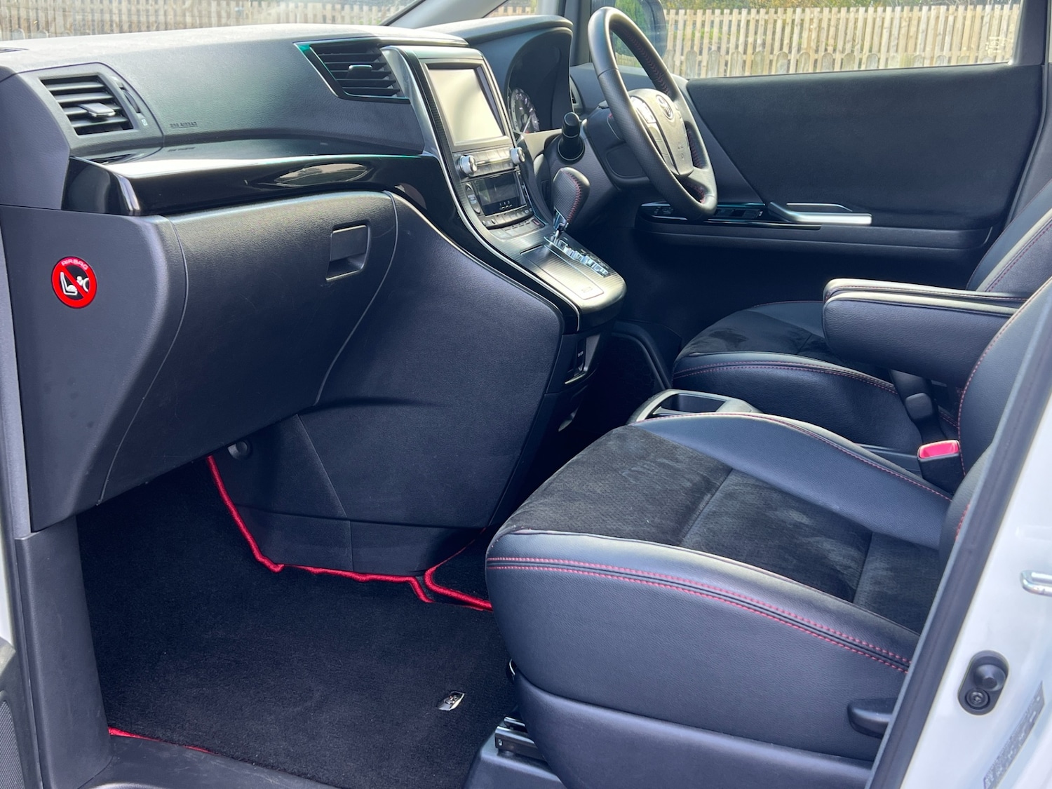 Used Toyota Vellfire 2025 for sale - 76576849: Photo 7