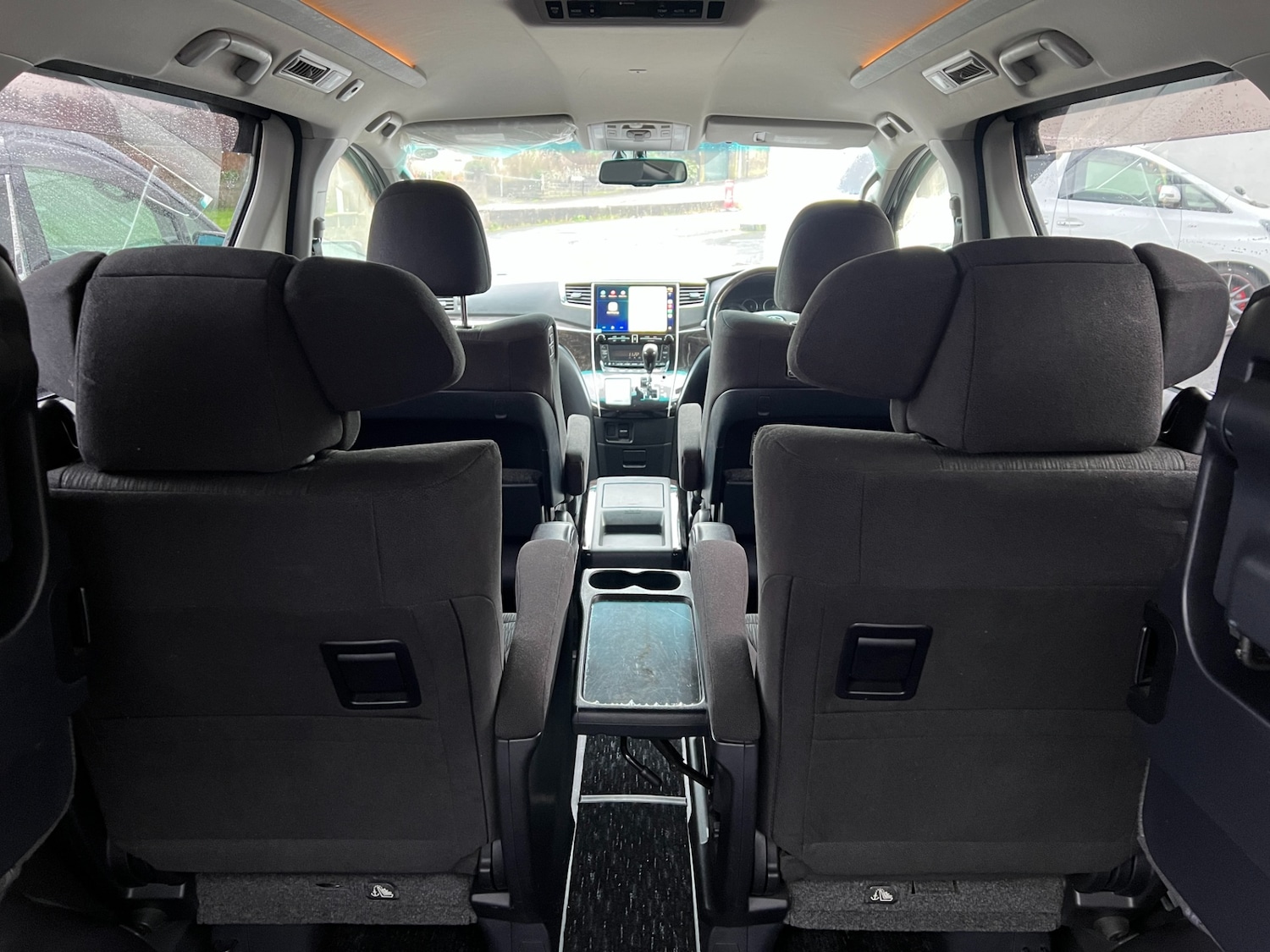 Used Toyota Vellfire 2012 for sale - 77168627: Photo 12