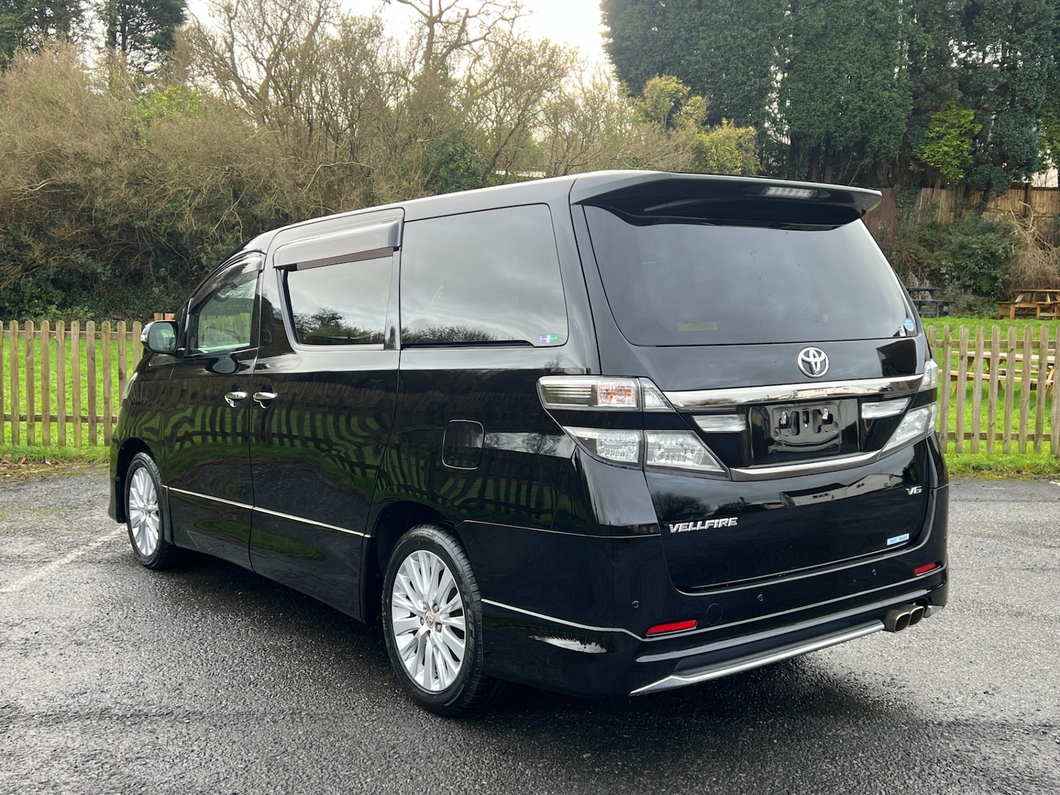 Used Toyota Vellfire 2012 for sale - 77168627: Photo 3