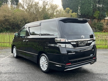 Used Toyota Vellfire 2012 for sale - 77168627: Photo