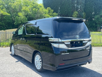 Used Toyota Vellfire 2012 for sale - 74927500: Photo