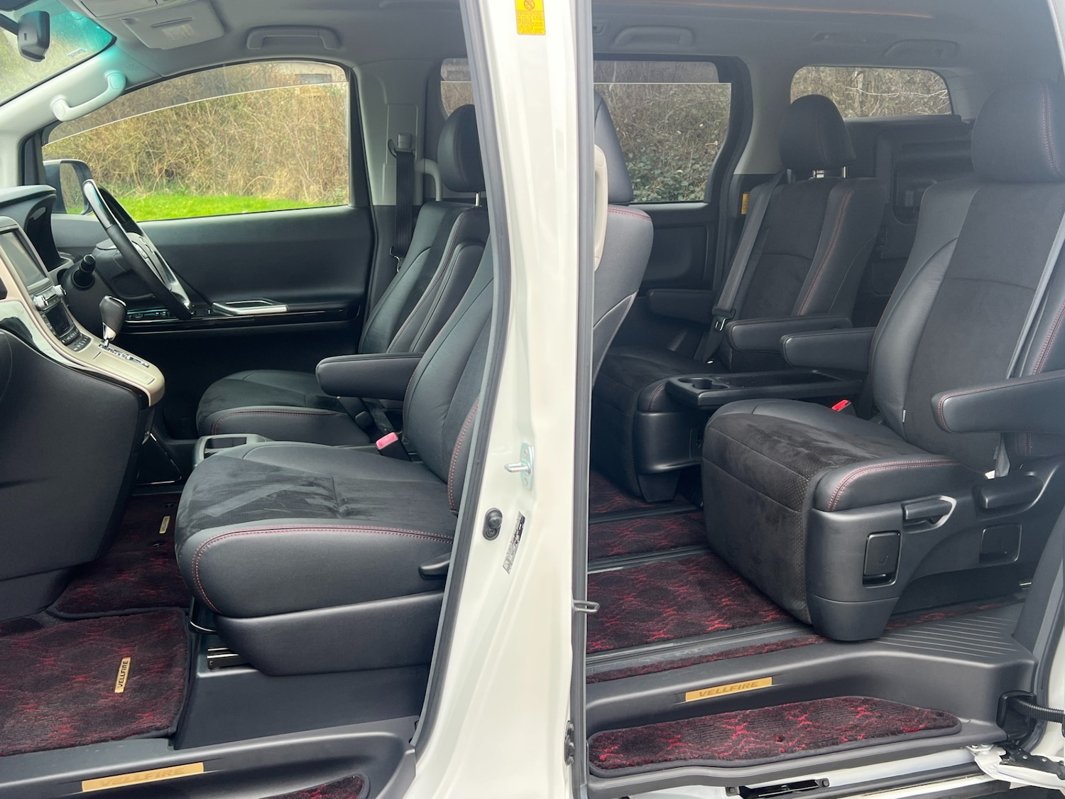 Used Toyota Vellfire 2013 for sale - 77701602: Photo 10