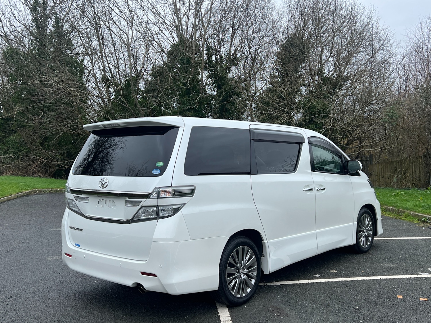 Used Toyota Vellfire 2013 for sale - 77701602: Photo 4