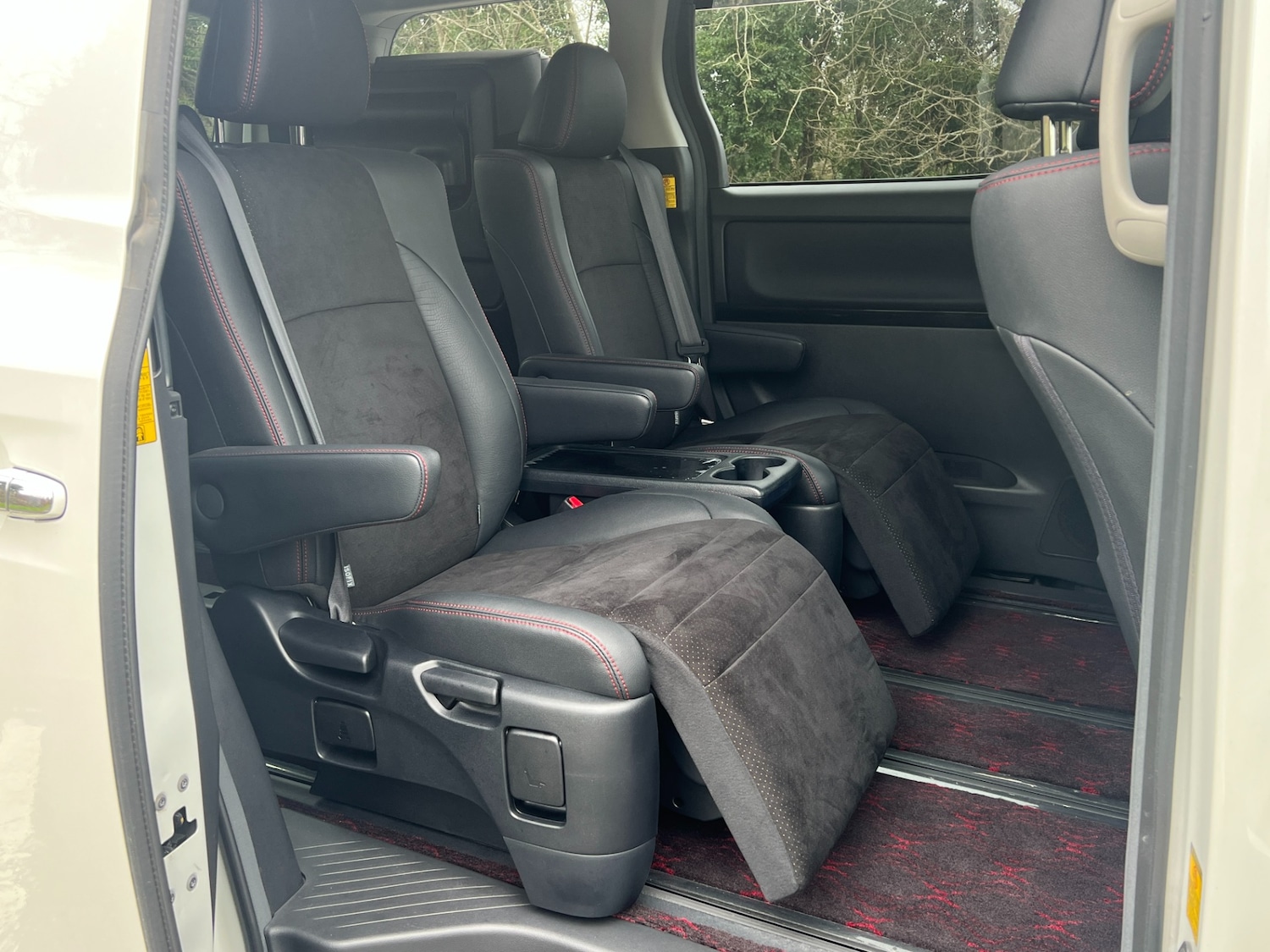 Used Toyota Vellfire 2013 for sale - 77701602: Photo 7