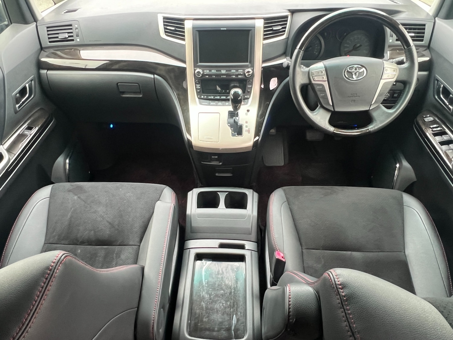 Used Toyota Vellfire 2013 for sale - 77701602: Photo 8