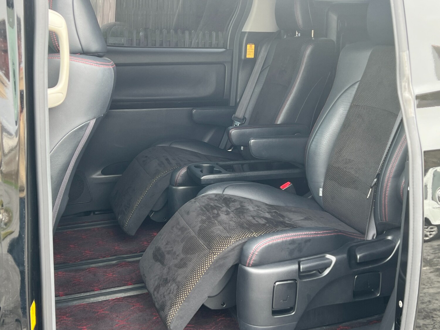 Used Toyota Vellfire 2013 for sale - 77774932: Photo 13