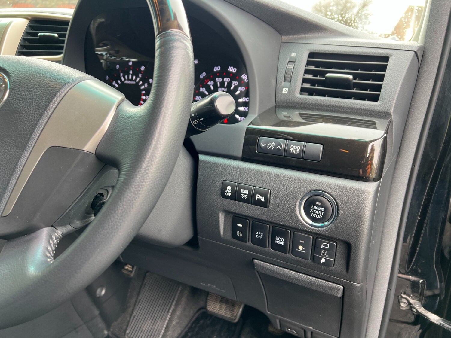 Used Toyota Vellfire 2013 for sale - 77578503: Photo 13