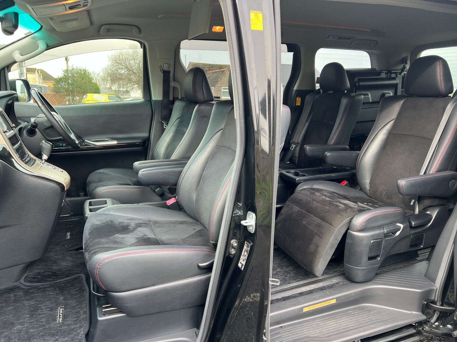 Used Toyota Vellfire 2013 for sale - 77578503: Photo 15