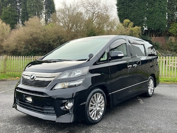 Used Toyota Vellfire 2013 for sale - 77578503: Photo