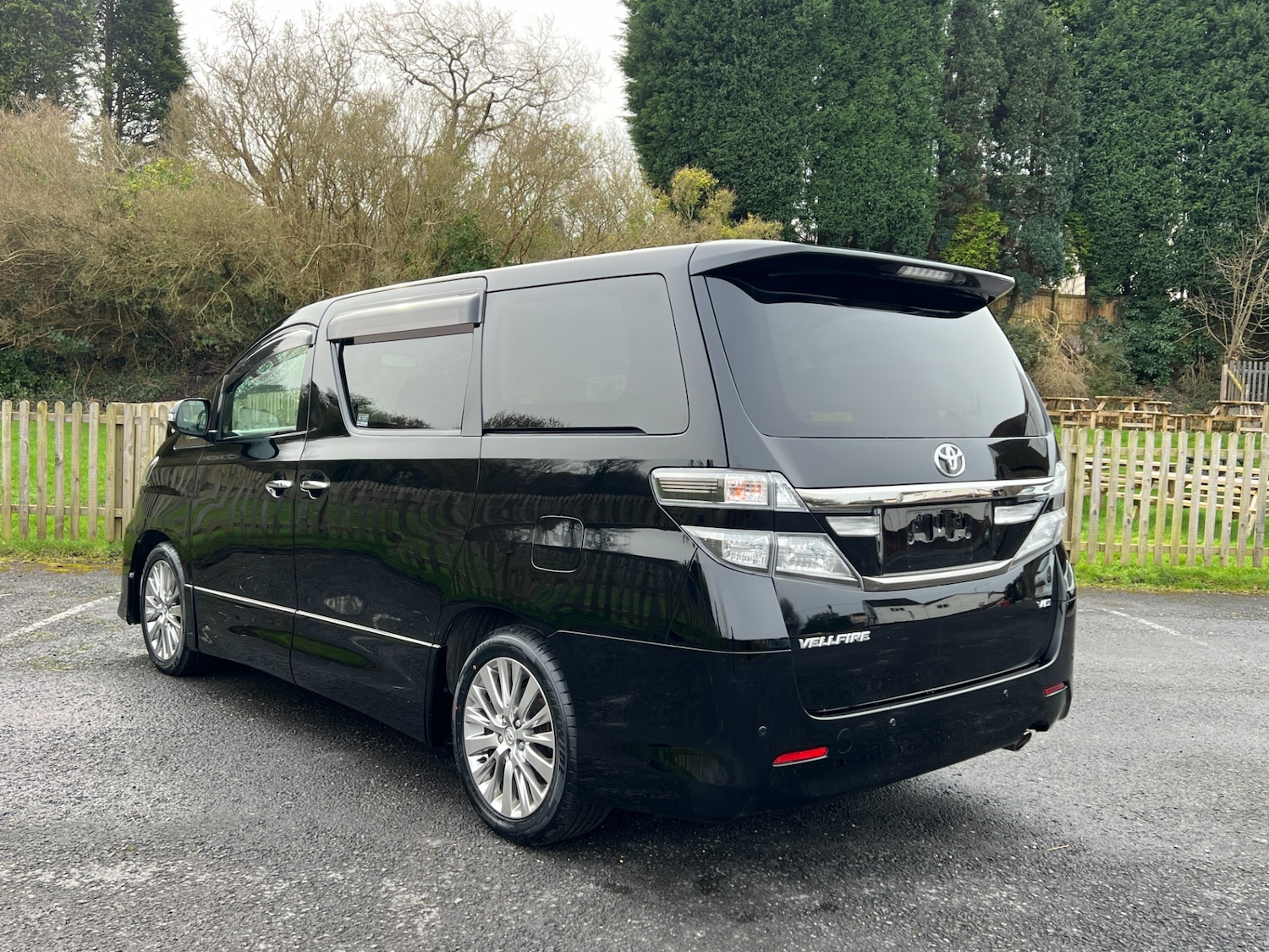 Used Toyota Vellfire 2013 for sale - 77578503: Photo 3