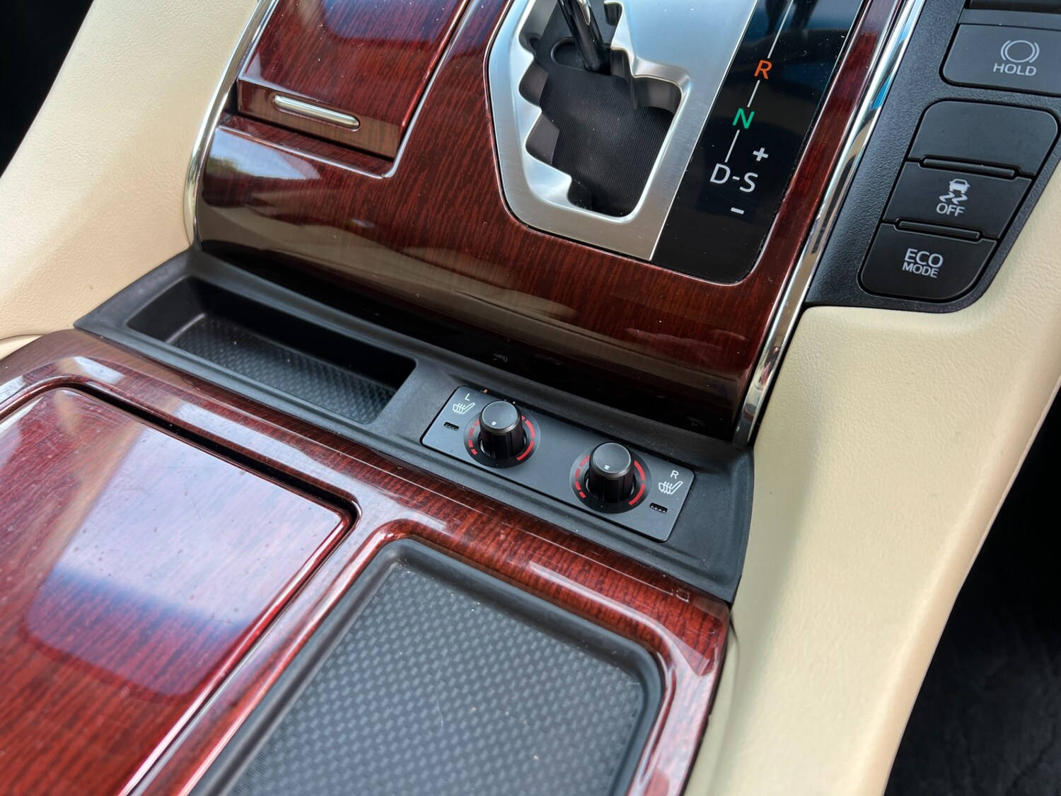 Used Toyota Vellfire 2015 for sale - 77947138: Photo 12