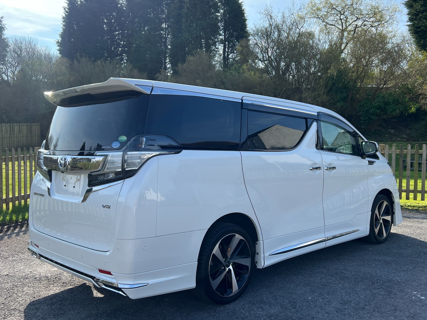 Used Toyota Vellfire 2015 for sale - 77947138: Photo 4