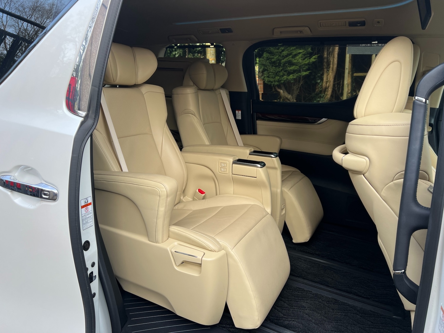 Used Toyota Vellfire 2015 for sale - 77947138: Photo 7