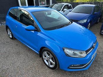 Used Volkswagen Polo 2015 for sale - 78946340: Photo