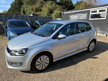 Used Volkswagen Polo 2015 for sale - 79697717: Photo