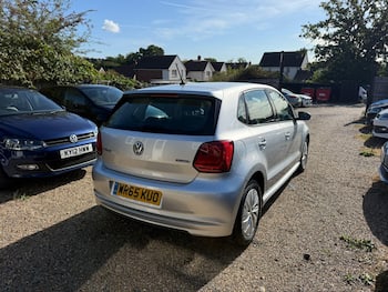 Used Volkswagen Polo 2015 for sale - 79697717: Photo