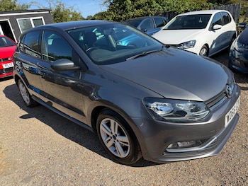 Used Volkswagen Polo 2016 for sale - 79471771: Photo