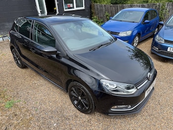 Used Volkswagen Polo 2017 for sale - 78947329: Photo