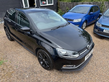 Used Volkswagen Polo 2017 for sale - 78947329: Photo
