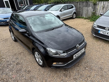 Used Volkswagen Polo 2017 for sale - 78946134: Photo