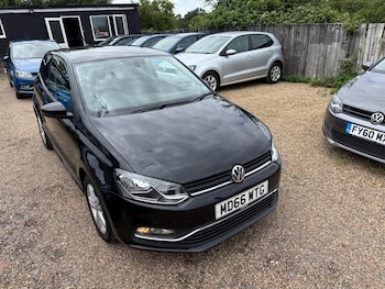 Used Volkswagen Polo 2017 for sale - 78946134: Photo