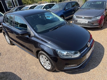 Used Volkswagen Polo 2016 for sale - 79520608: Photo