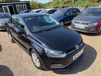 Used Volkswagen Polo 2016 for sale - 79520608: Photo