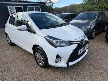 Used Toyota Yaris 2015 for sale - 78946420: Photo