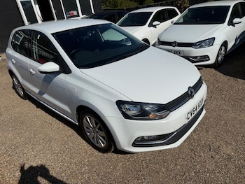 Used Volkswagen Polo 2014 for sale - 79484023: Photo