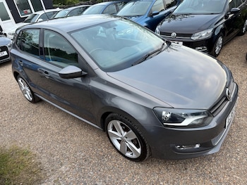 Used Volkswagen Polo 2011 for sale - 79146114: Photo