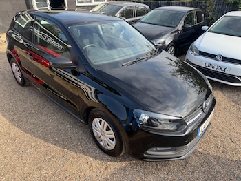 Used Volkswagen Polo 2017 for sale - 79280102: Photo