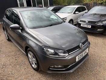 Used Volkswagen Polo 2016 for sale - 79601014: Photo
