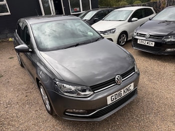 Used Volkswagen Polo 2016 for sale - 79601014: Photo