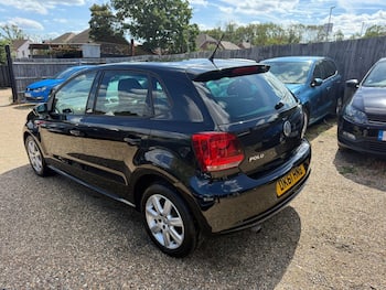 Used Volkswagen Polo 2011 for sale - 79698729: Photo