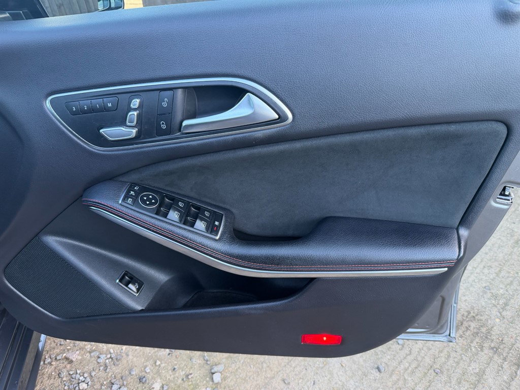 Used Mercedes-Benz CLA 2019 for sale - 76984389: Photo 12