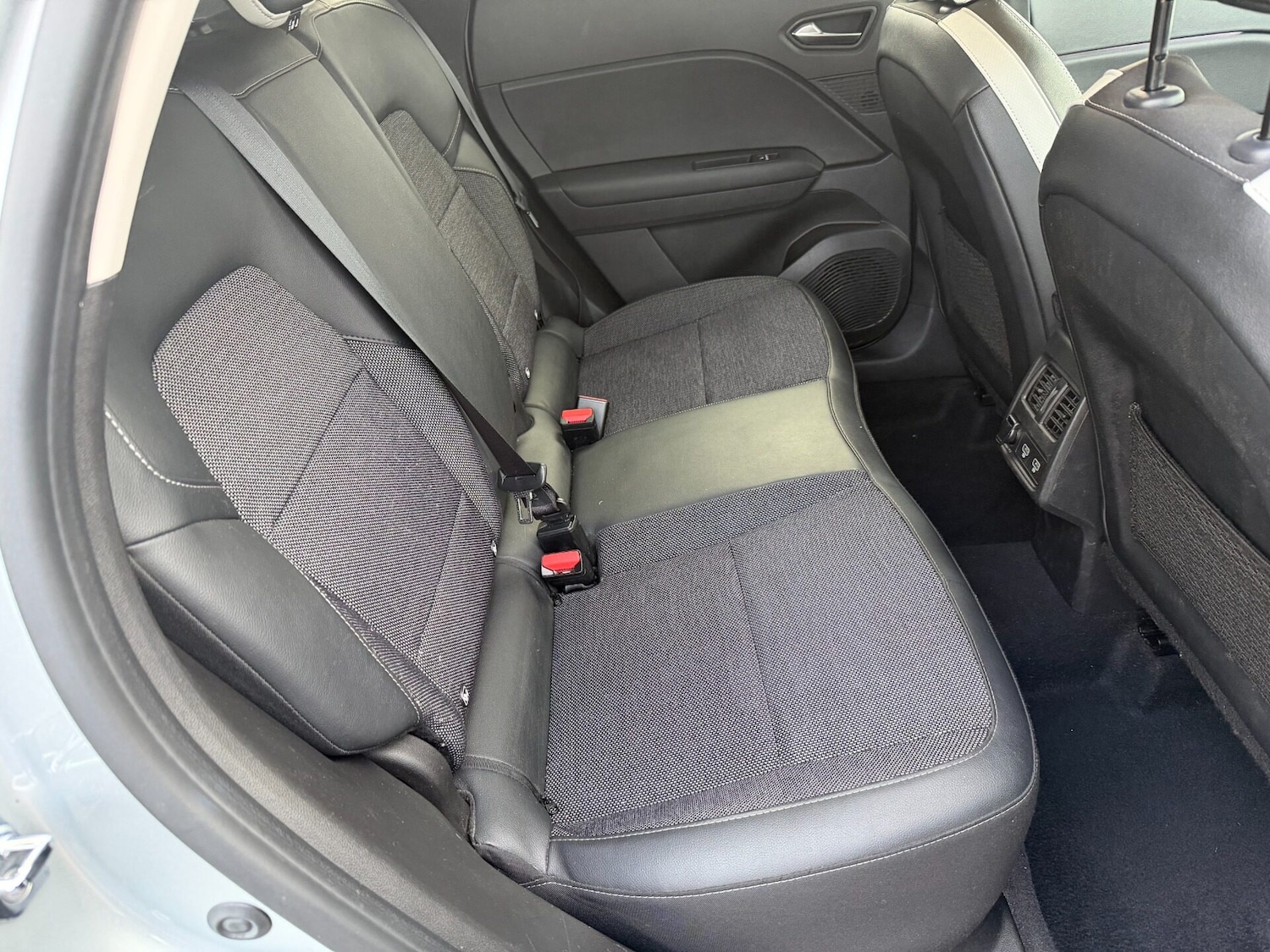 Used Renault Captur 2021 for sale - 77302855: Photo 24